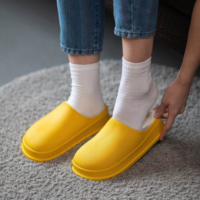 Cloud Slides - Men's Cozy Fur-Lined Clogs